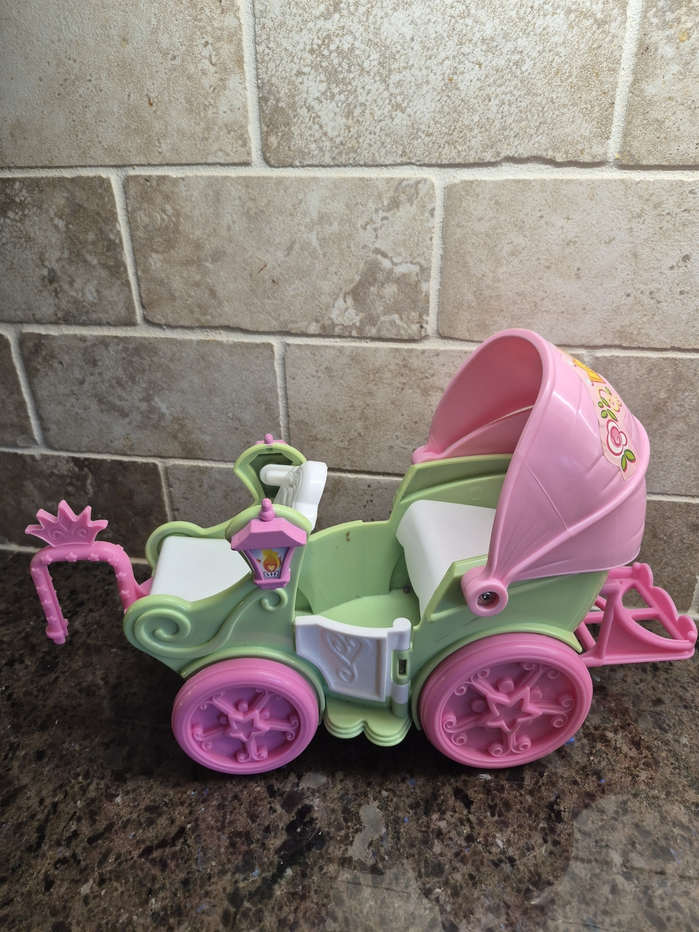 Fisher Price Little People Princess Mia Royal Coach Carriage Pink Green